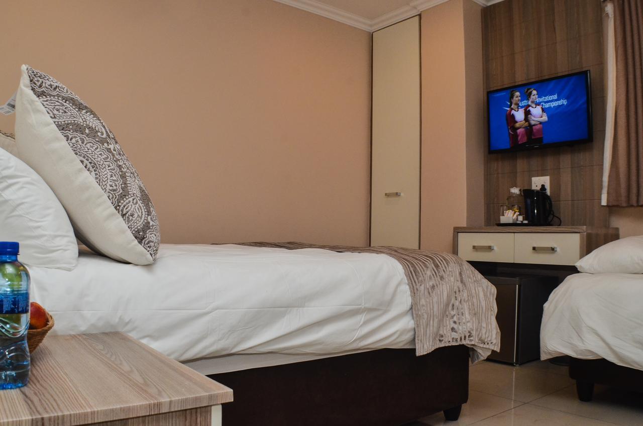 Solrand Hotel Durban Exterior photo